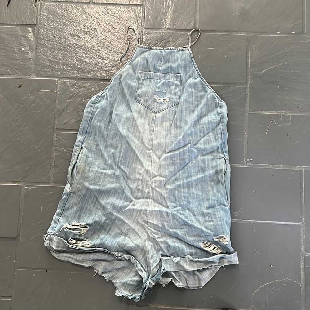Beach riot romper. Small